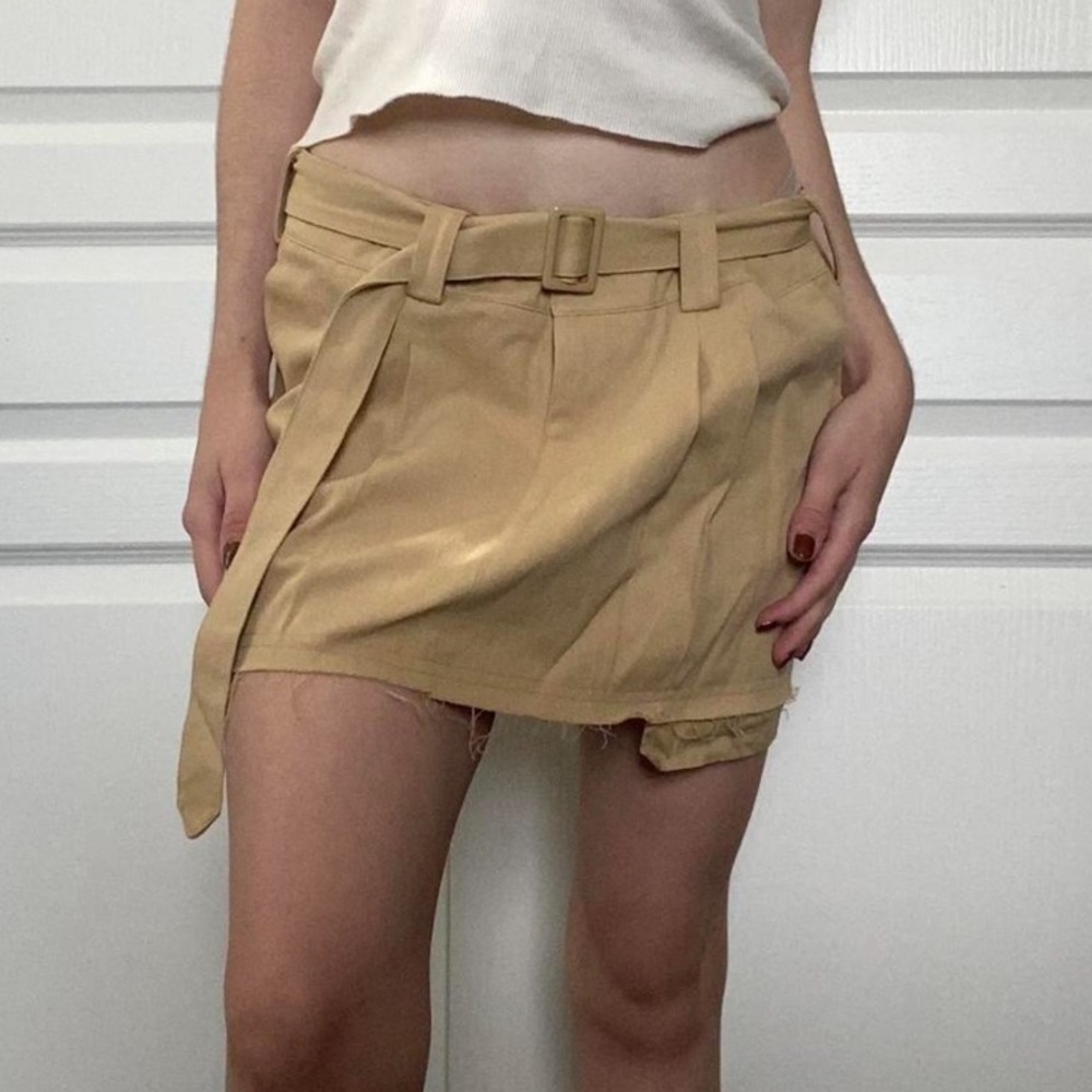 Lioness Mini Skirt